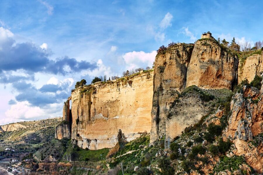 Top 5 places to discover on the Ronda Road