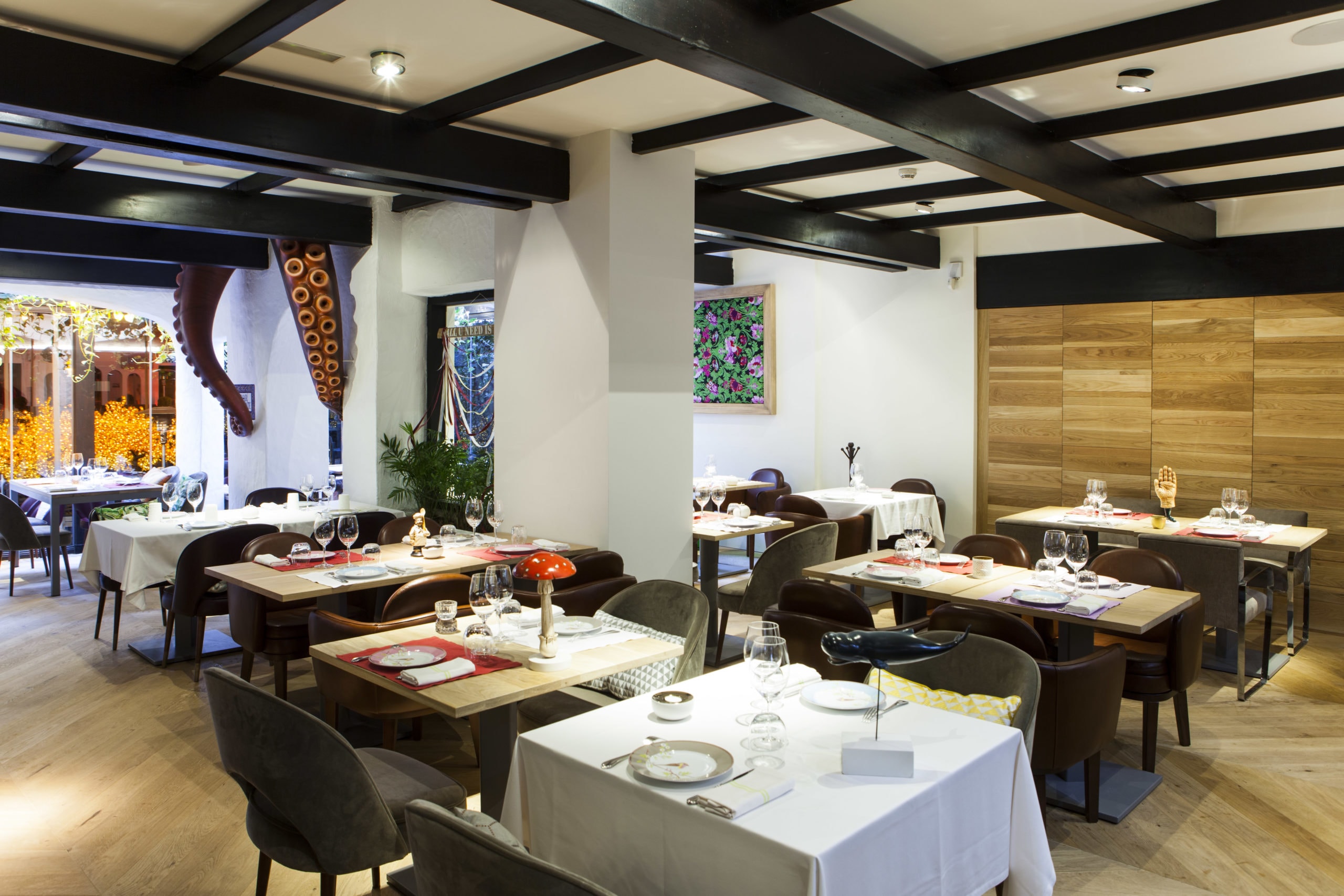 BiBo Marbella restaurant interior