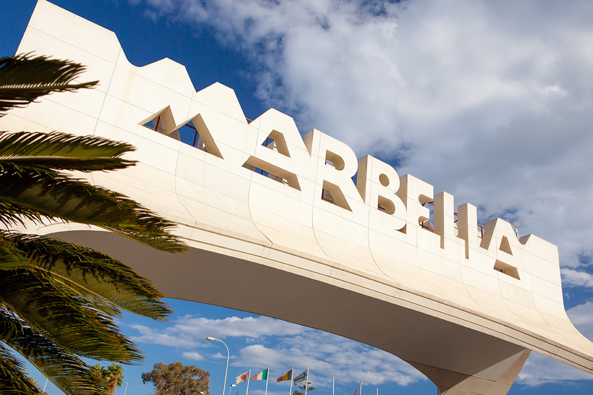 Marbella welcome arch
