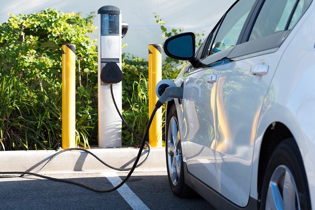More facilities are appearing in Spain to encourage the use of electric cars