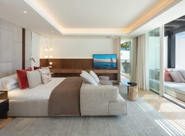 Orquidea 22, 4-bedroom seafront Penthouse, Marina Puente Romano, Marbella.